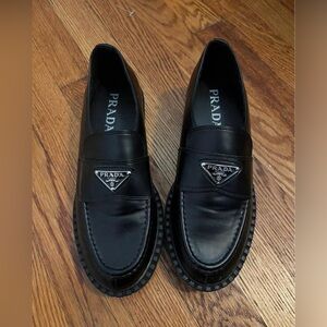 Black Prada Loafers, w size 39 (8.5), unworn